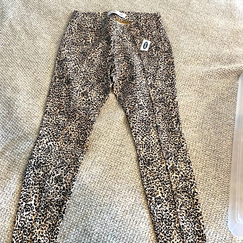 NWT Legging in Cheetah Print 🐆🖤